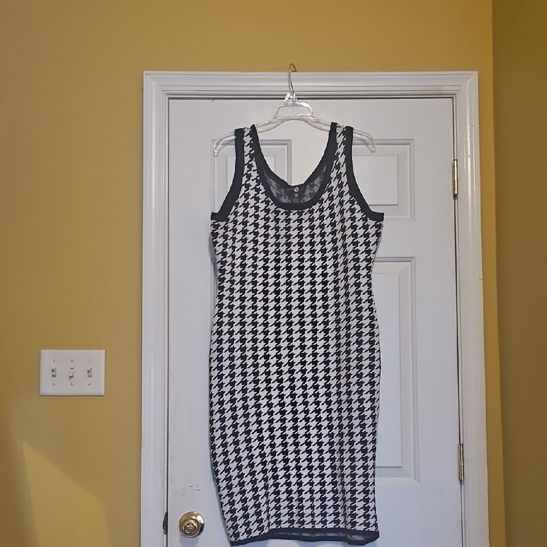 Ashley Stewart Black And White Houndstooth Midi Dress